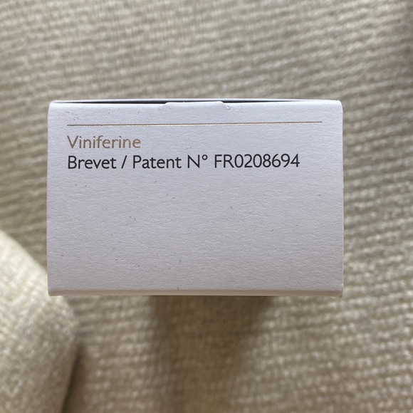 Caudalie Vinoperfect Radiance Serum Complexion Correcting - Picture 5 of 8